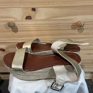 mossimo platform sandals